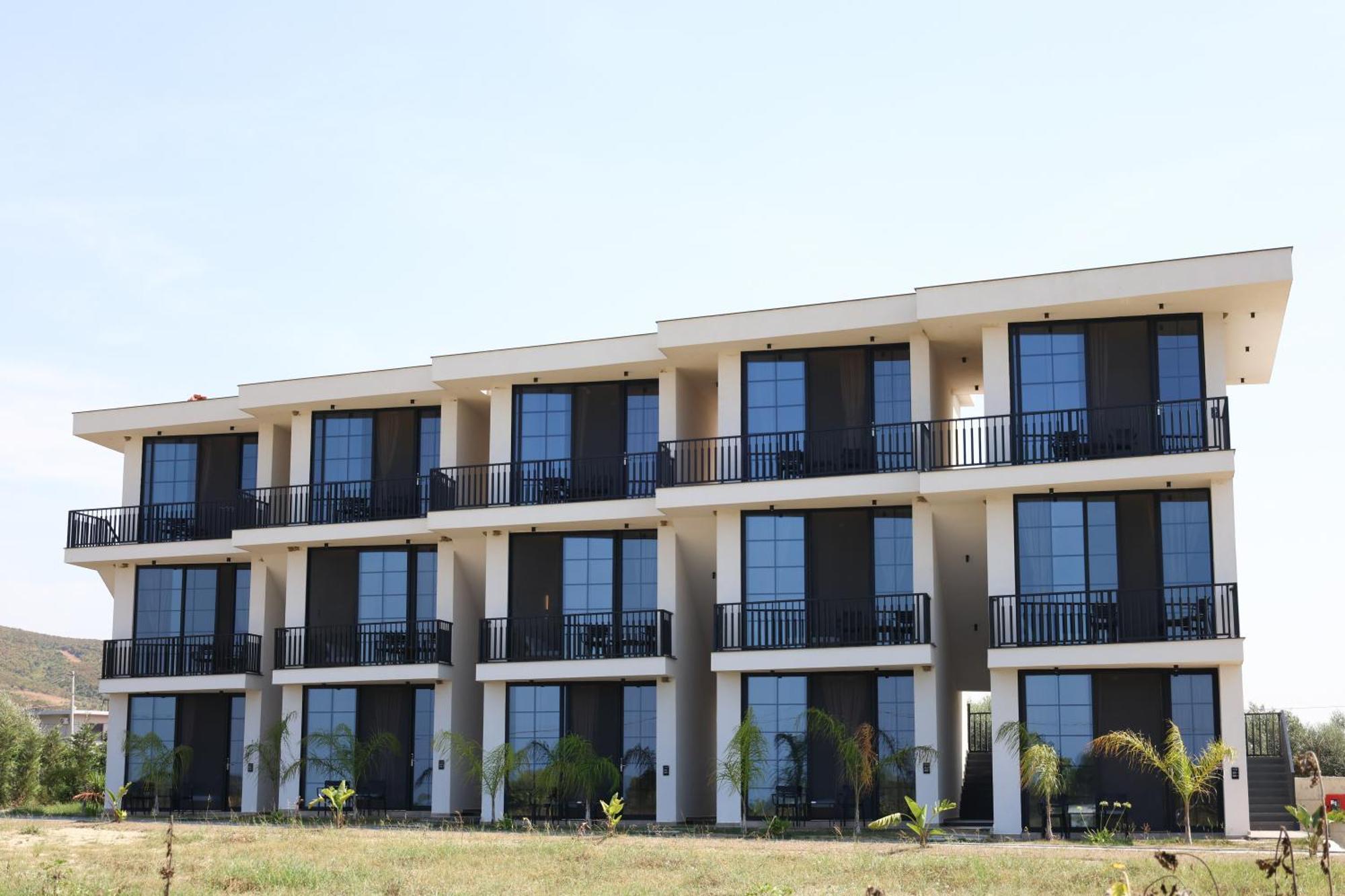 Posh Villas Rrogozhine Kültér fotó